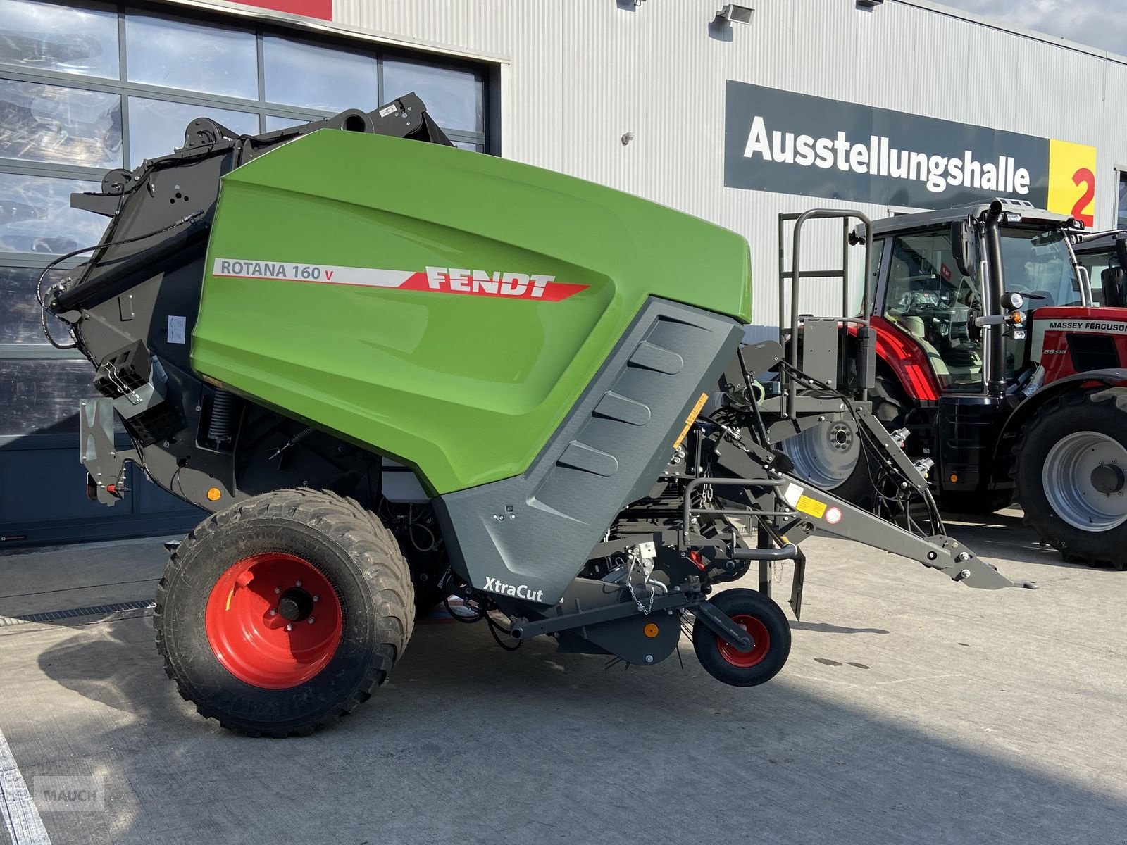 Rundballenpresse des Typs Fendt Rotana 160 V, Neumaschine in Burgkirchen (Bild 9)