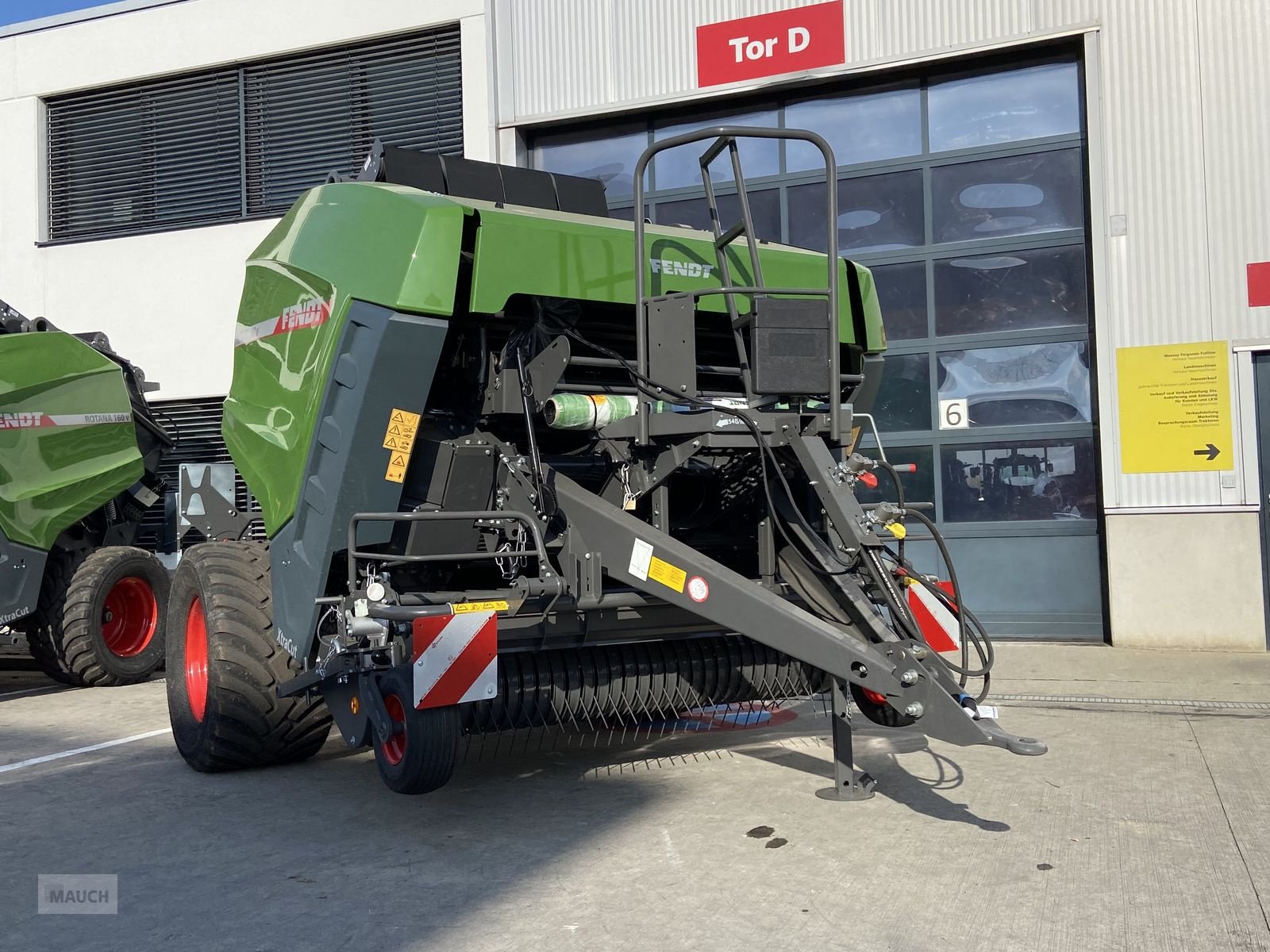 Rundballenpresse des Typs Fendt Rotana 160 V, Neumaschine in Burgkirchen (Bild 2)