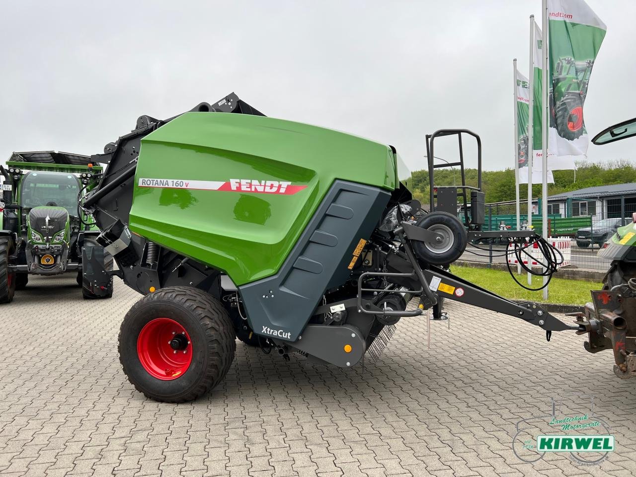 Rundballenpresse des Typs Fendt Rotana 160 Vxtra, Neumaschine in Blankenheim (Bild 2)