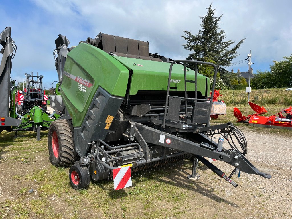 Rundballenpresse типа Fendt ROTANA 160 XTRA, Gebrauchtmaschine в Calmont (Фотография 1)