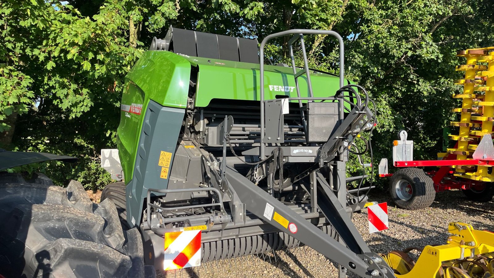 Rundballenpresse des Typs Fendt Rotana 180 V Rundballe presser, Gebrauchtmaschine in Rødekro (Bild 1)