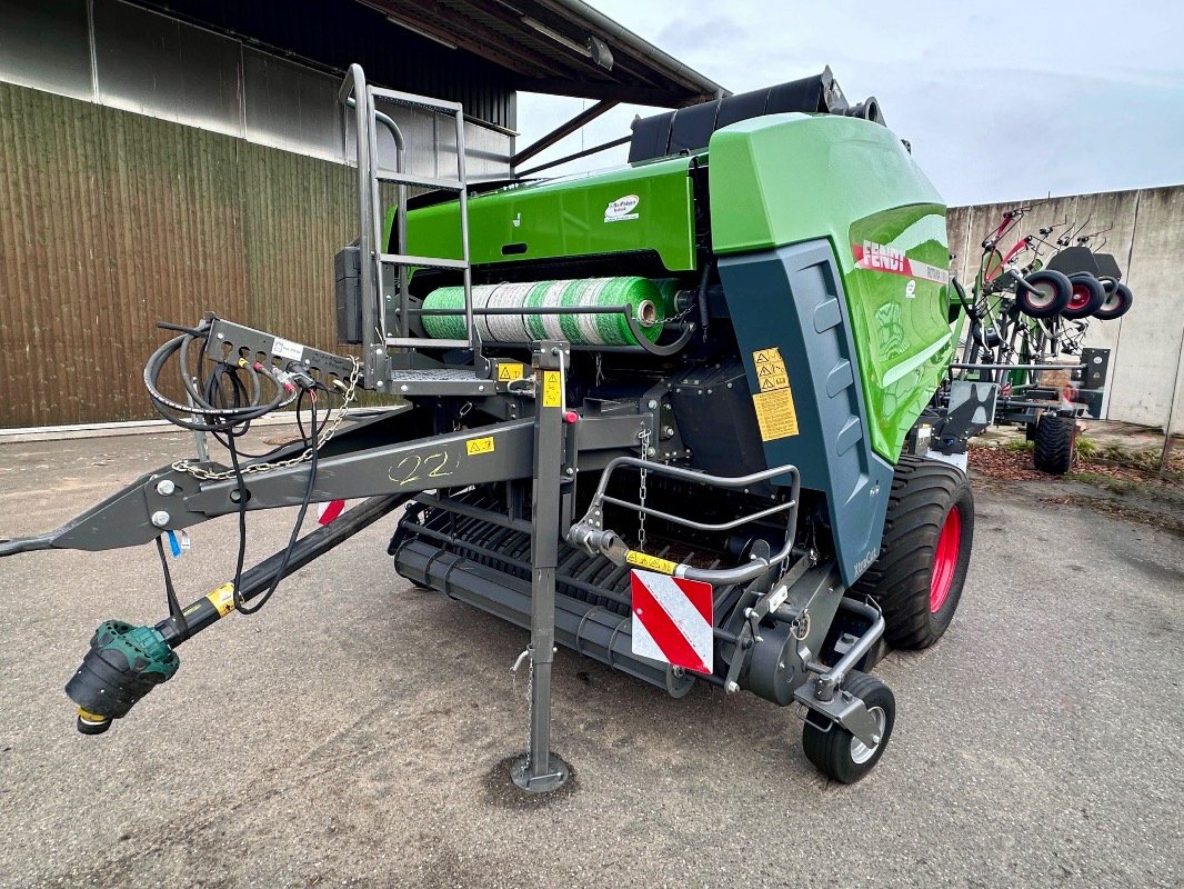 Rundballenpresse del tipo Fendt ROTANA 180V Xtra Cut Welger, Gebrauchtmaschine In Liebenwalde (Immagine 3)