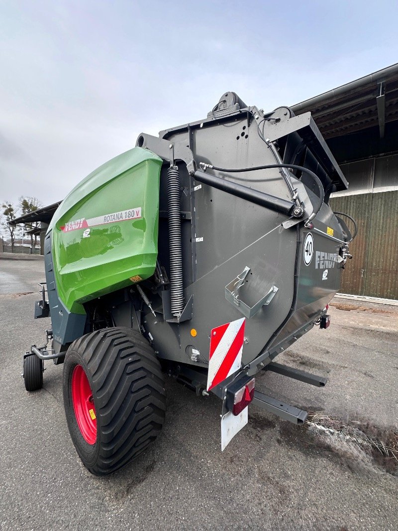 Rundballenpresse del tipo Fendt ROTANA 180V Xtra Cut Welger, Gebrauchtmaschine In Liebenwalde (Immagine 4)