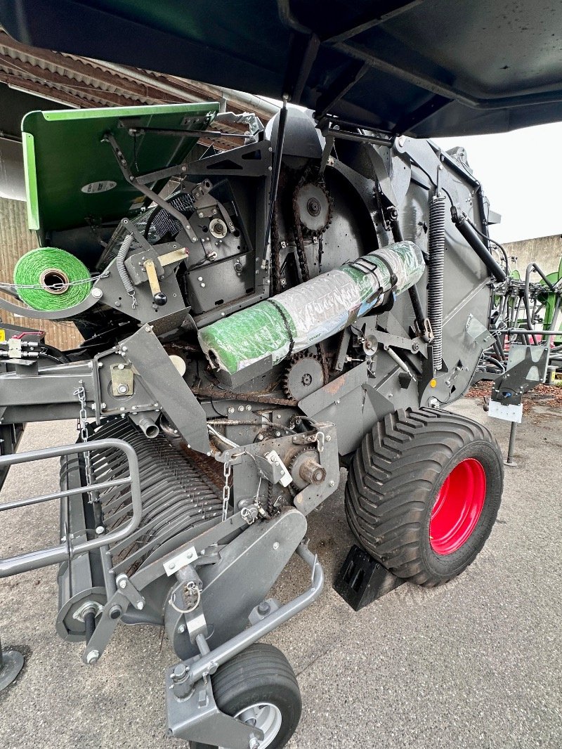 Rundballenpresse del tipo Fendt ROTANA 180V Xtra Cut Welger, Gebrauchtmaschine In Liebenwalde (Immagine 9)