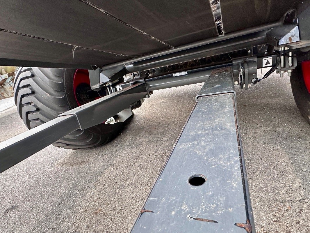 Rundballenpresse del tipo Fendt ROTANA 180V Xtra Cut Welger, Gebrauchtmaschine In Liebenwalde (Immagine 11)