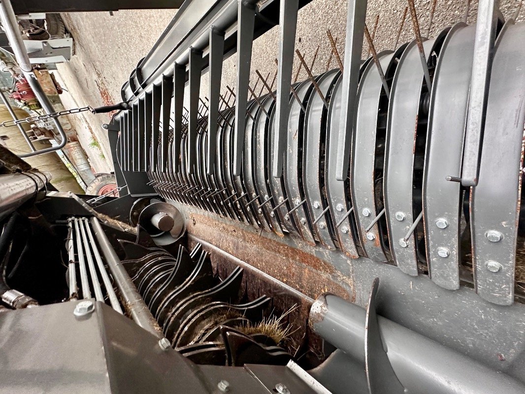 Rundballenpresse del tipo Fendt ROTANA 180V Xtra Cut Welger, Gebrauchtmaschine In Liebenwalde (Immagine 18)