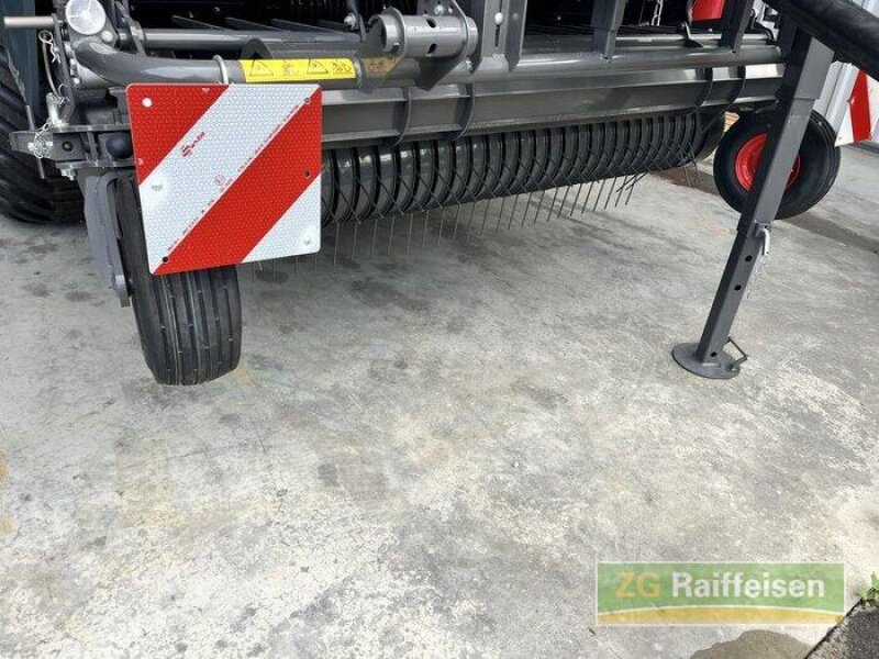 Rundballenpresse of the type Fendt Rotana F 130 Xtra, Neumaschine in Walldürn (Picture 4)