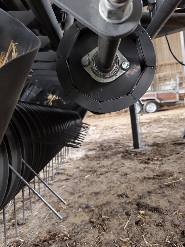 Rundballenpresse typu Fendt Rotana160v, Gebrauchtmaschine v LACAPELLE-MARIVAL (Obrázek 9)