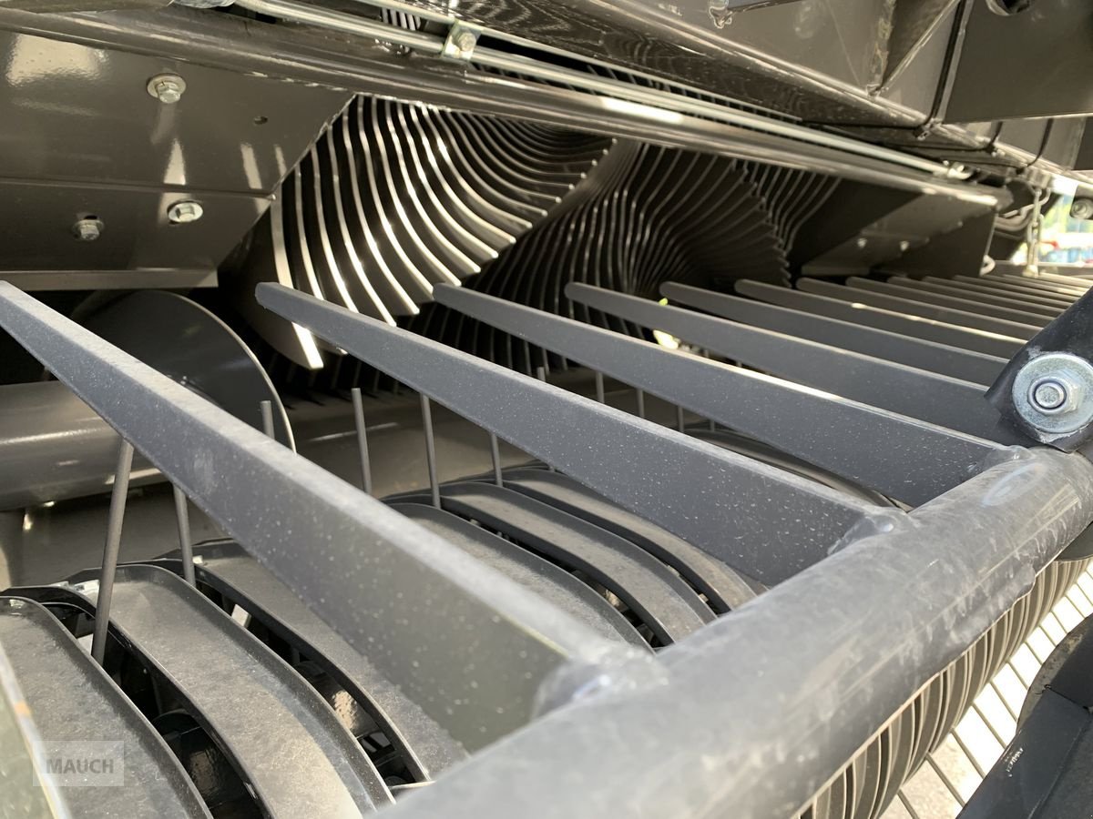 Rundballenpresse des Typs Fendt Rundballenpresse Rotana 130F Combi, Neumaschine in Eben (Bild 8)