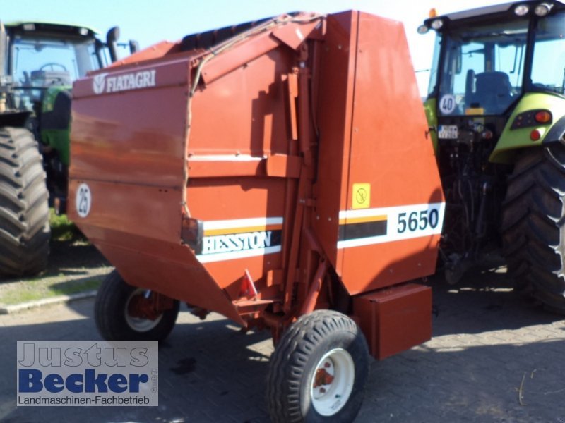 Rundballenpresse des Typs Fiat 5650, Gebrauchtmaschine in Weimar-Niederwalgern (Bild 3)