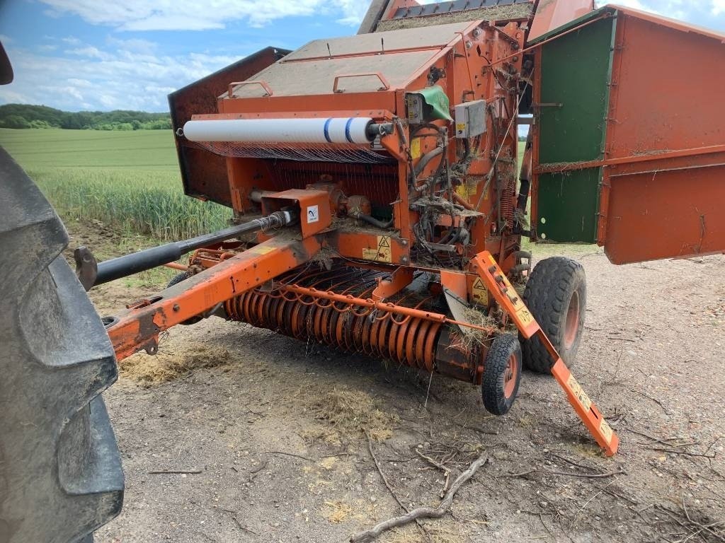 Rundballenpresse des Typs Gallignani 9300, Gebrauchtmaschine in Kolding (Bild 5)