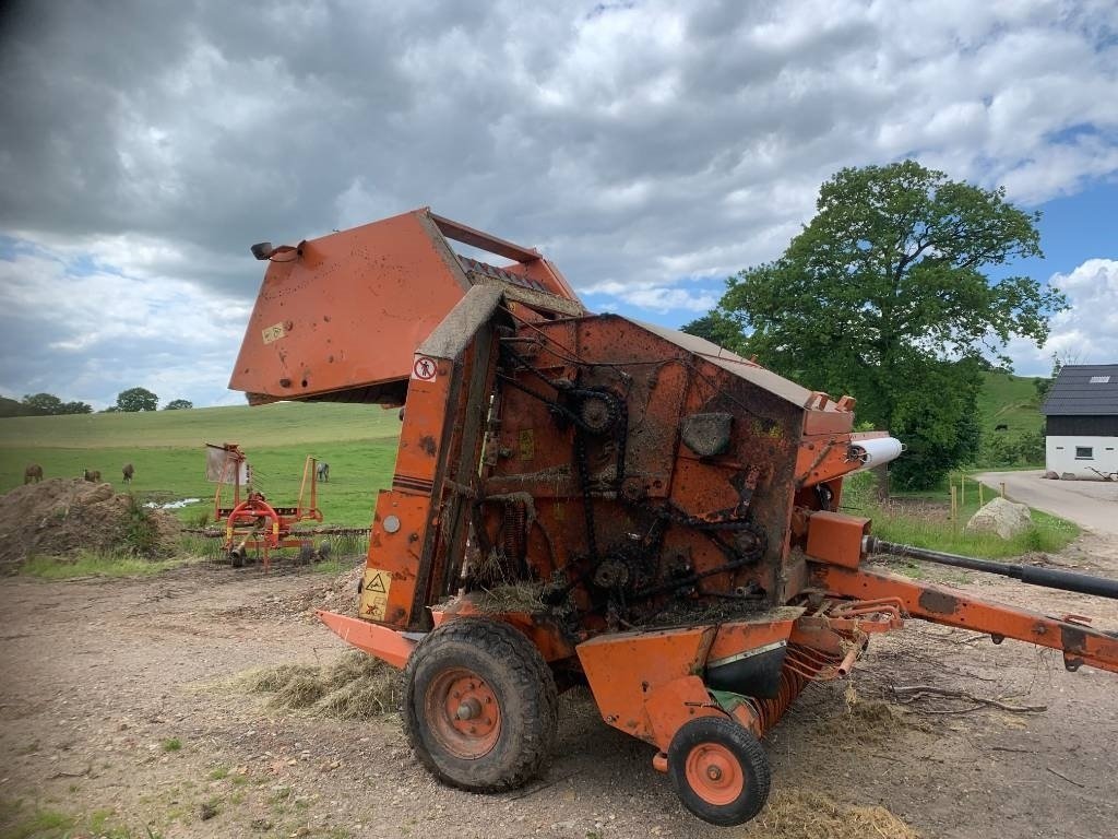 Rundballenpresse des Typs Gallignani 9300, Gebrauchtmaschine in Kolding (Bild 2)