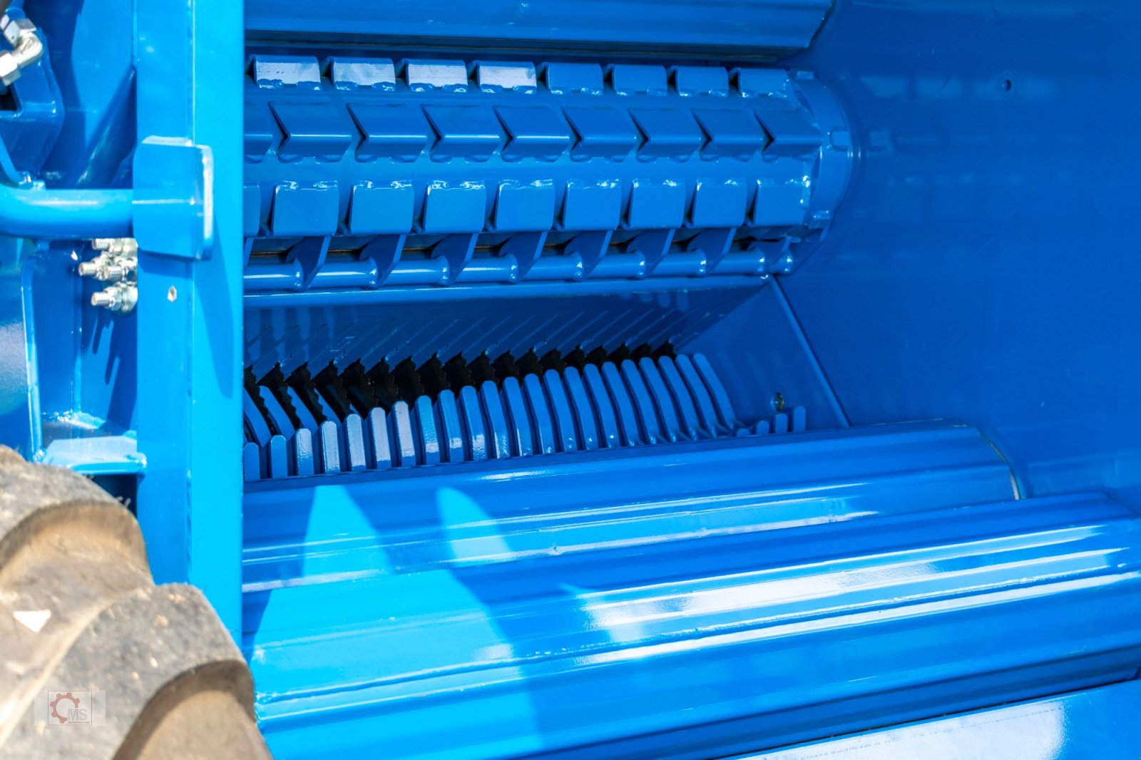 Rundballenpresse des Typs Göweil G-1 F125 Festkammerpresse ISOBUS 1,25m Ballendurchmesser, Neumaschine in Tiefenbach (Bild 4)