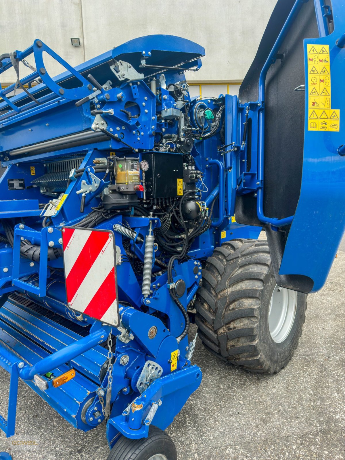 Rundballenpresse типа Göweil G-1 F125, Gebrauchtmaschine в Kirchschlag (Фотография 11)