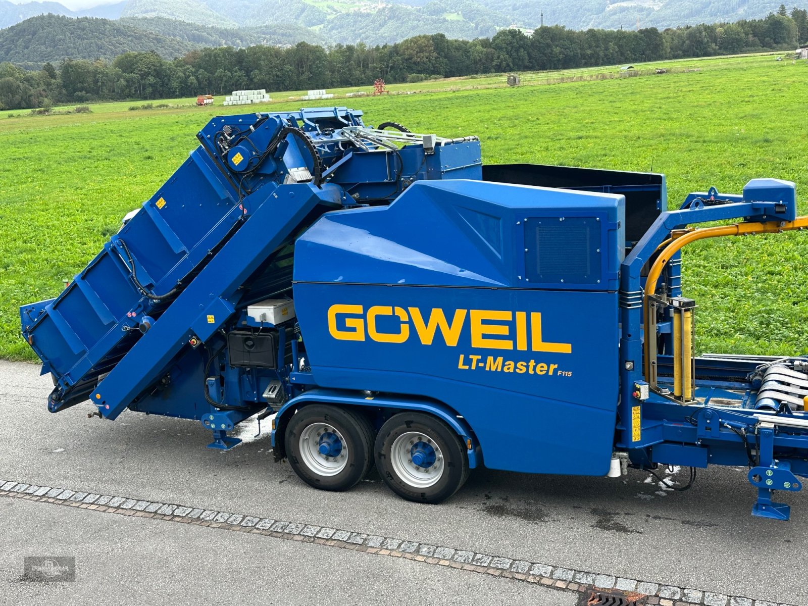 Rundballenpresse des Typs Göweil Master F115 Maisballen Presse, Neumaschine in Rankweil (Bild 1)