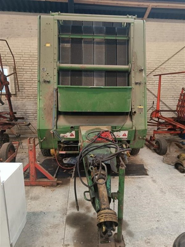 Rundballenpresse des Typs John Deere 550 Rundballepresser med garnbinder, Gebrauchtmaschine in Egtved (Bild 2)