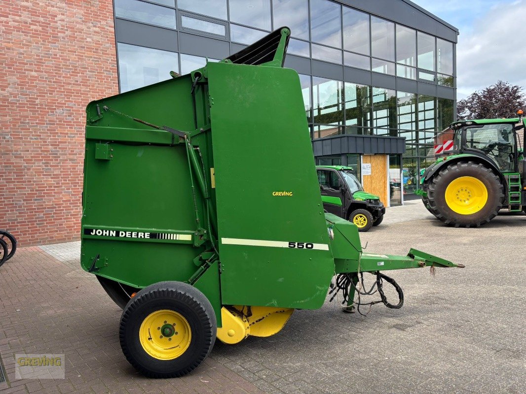 Rundballenpresse des Typs John Deere 550, Gebrauchtmaschine in Ahaus (Bild 4)