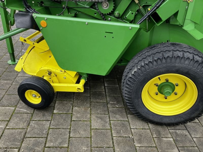 Rundballenpresse tip John Deere 568 MAXI CUT, Gebrauchtmaschine in Töging a. Inn (Poză 9)