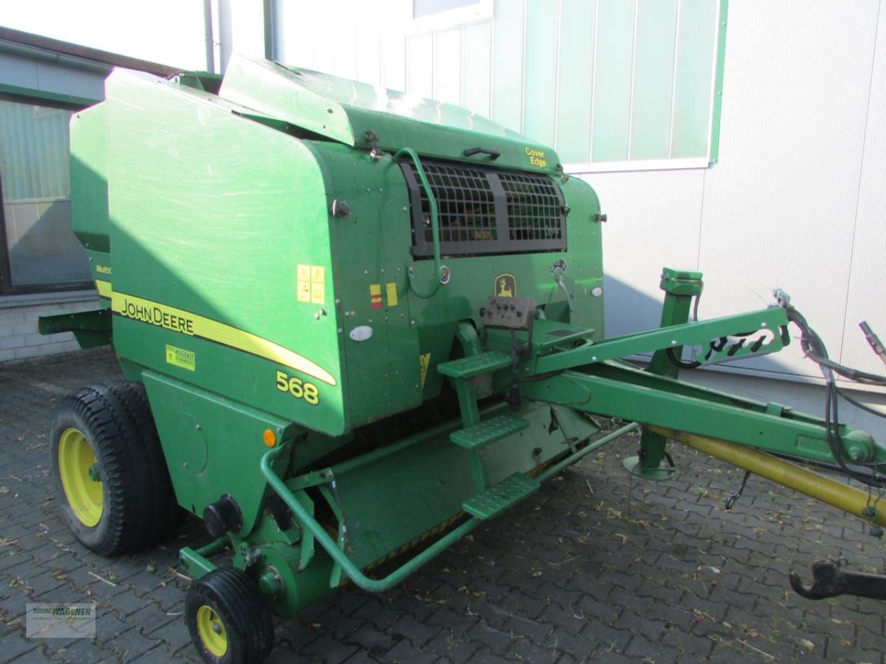 Rundballenpresse типа John Deere 568 Multicrop, Gebrauchtmaschine в Bad Wildungen - Wega (Фотография 1)