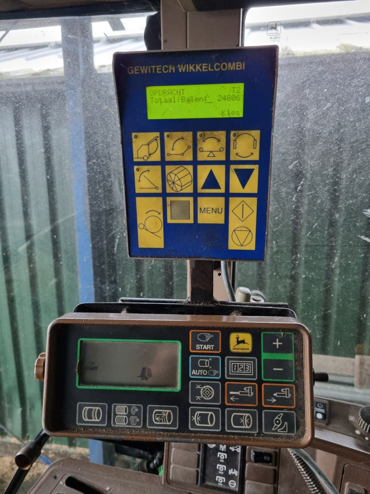 Rundballenpresse typu John Deere 575, Gebrauchtmaschine v Molenaarsgraaf (Obrázek 5)