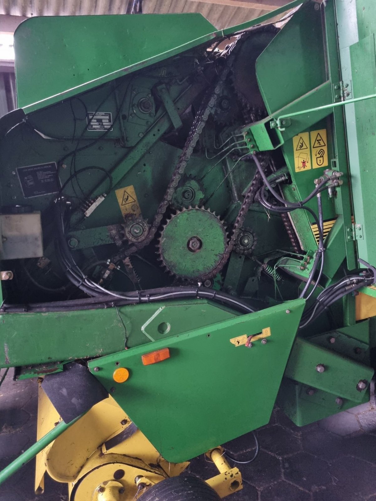 Rundballenpresse typu John Deere 575, Gebrauchtmaschine v Molenaarsgraaf (Obrázek 3)