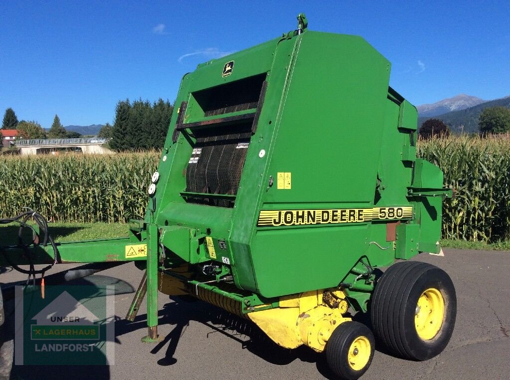Rundballenpresse des Typs John Deere 580, Gebrauchtmaschine in Kobenz bei Knittelfeld (Bild 1)