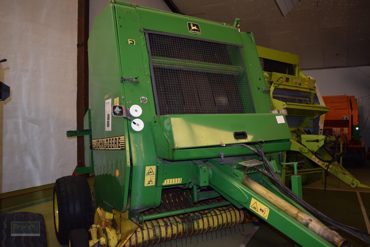 Rundballenpresse типа John Deere 580, Gebrauchtmaschine в Oyten (Фотография 3)