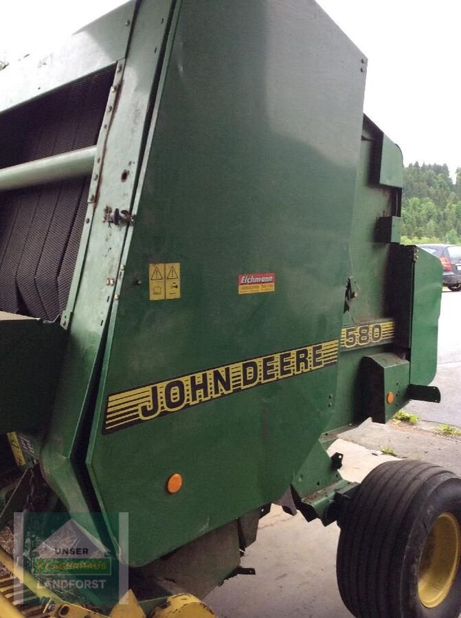 Rundballenpresse a típus John Deere 580, Gebrauchtmaschine ekkor: Murau (Kép 3)