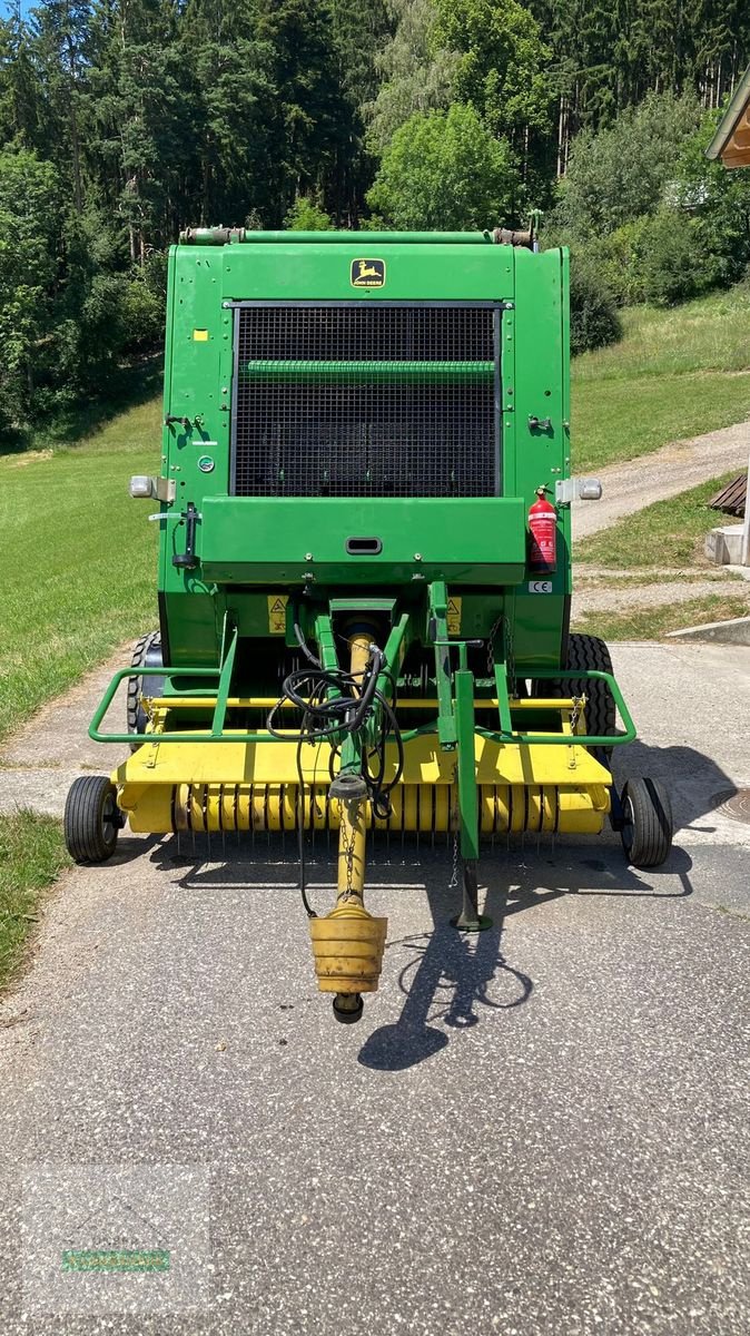 Rundballenpresse typu John Deere 580, Gebrauchtmaschine v Freistadt (Obrázek 1)