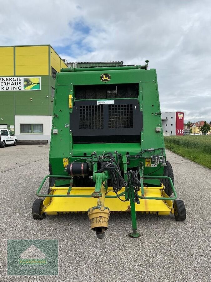 Rundballenpresse des Typs John Deere 582 Maxicut, Gebrauchtmaschine in Eferding (Bild 4)