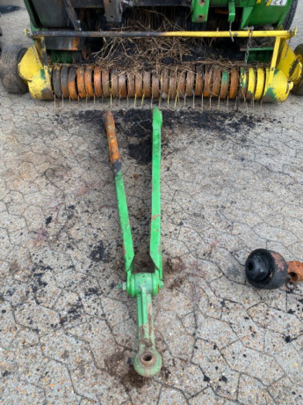 Rundballenpresse typu John Deere 590, Gebrauchtmaschine v Hemmet (Obrázek 3)