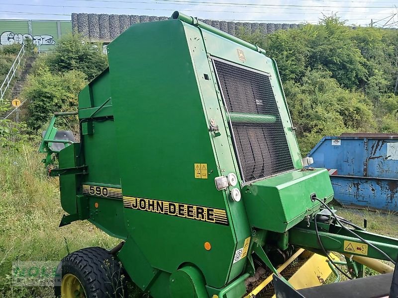 Rundballenpresse typu John Deere 590, Gebrauchtmaschine v Limburg (Obrázek 4)
