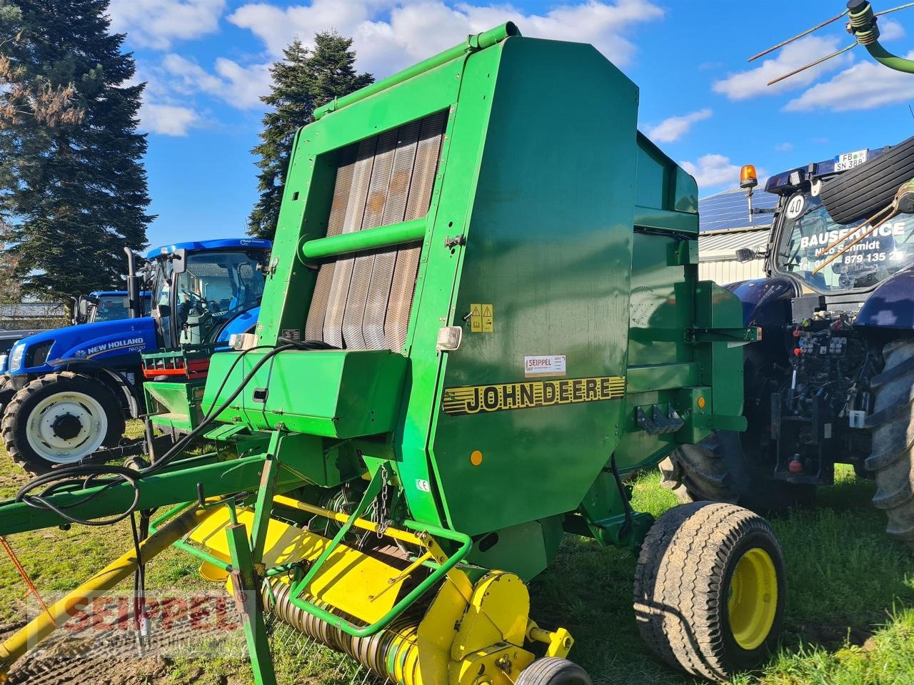 Rundballenpresse typu John Deere 590, Gebrauchtmaschine v Groß-Umstadt (Obrázek 3)