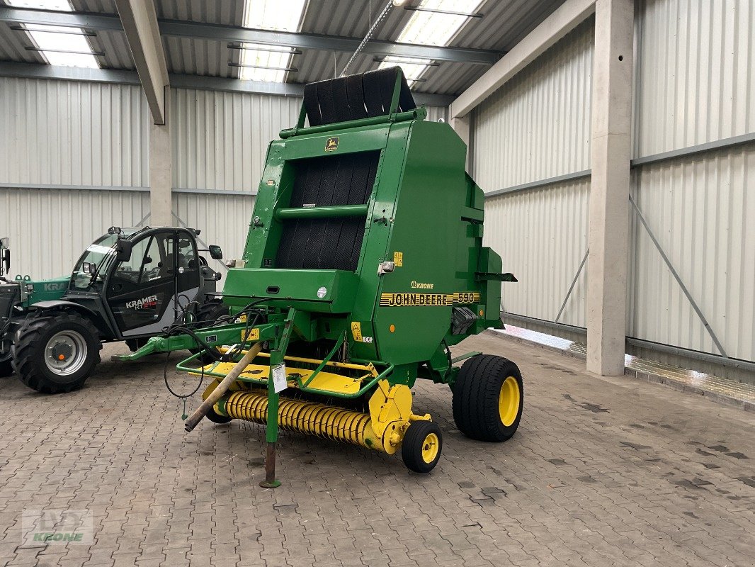 Rundballenpresse du type John Deere 590, Gebrauchtmaschine en Spelle (Photo 4)