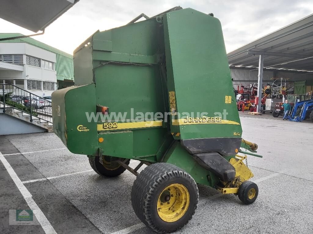 Rundballenpresse типа John Deere 592 MAXI CUT, Gebrauchtmaschine в Klagenfurt (Фотография 4)