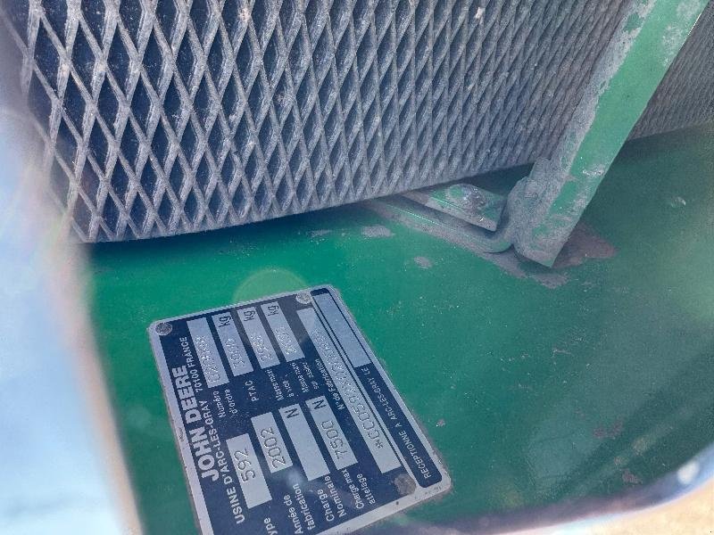 Rundballenpresse des Typs John Deere 592, Gebrauchtmaschine in Richebourg (Bild 4)