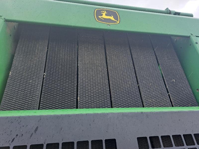 Rundballenpresse del tipo John Deere 592, Gebrauchtmaschine In SAINT GENEST D'AMBIERE (Immagine 5)