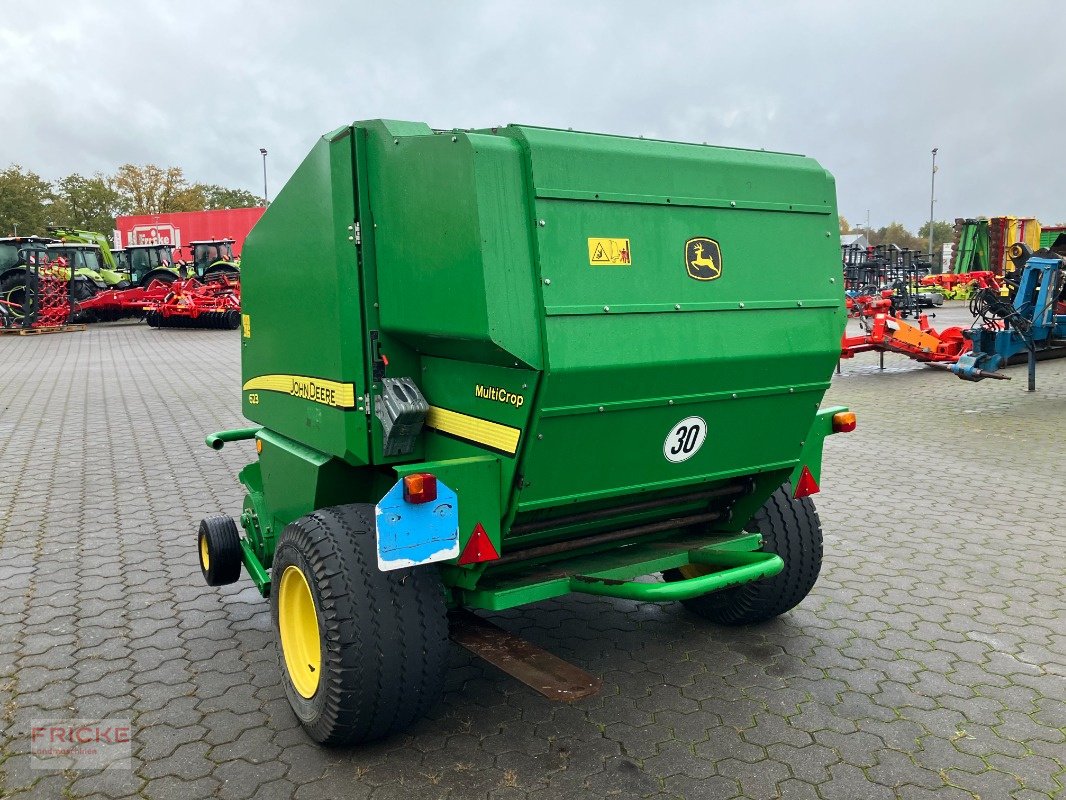 Rundballenpresse typu John Deere 623 MultiCrop, Gebrauchtmaschine v Bockel - Gyhum (Obrázek 25)