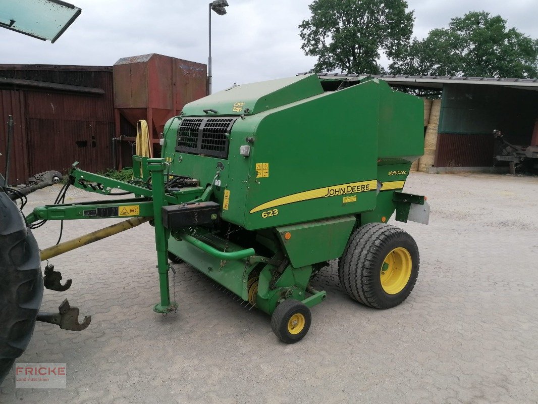 Rundballenpresse typu John Deere 623 MultiCrop, Gebrauchtmaschine v Bockel - Gyhum (Obrázek 7)