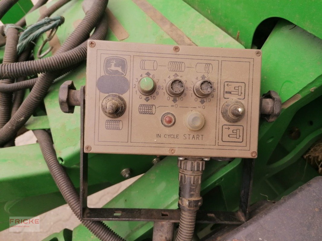 Rundballenpresse typu John Deere 623 MultiCrop, Gebrauchtmaschine v Bockel - Gyhum (Obrázek 9)