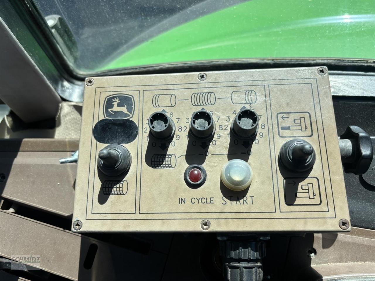 Rundballenpresse от тип John Deere 623 MultiCrop, Gebrauchtmaschine в Herbrechtingen (Снимка 20)