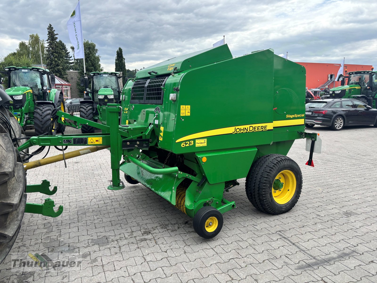 Rundballenpresse типа John Deere 623, Gebrauchtmaschine в Bodenmais (Фотография 1)