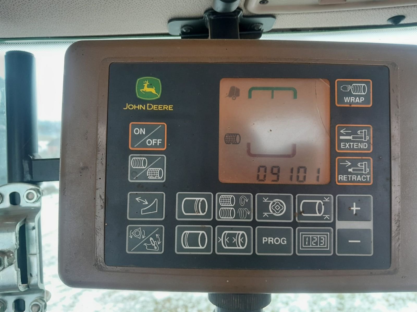 Rundballenpresse типа John Deere 644, Gebrauchtmaschine в Saxen (Фотография 10)