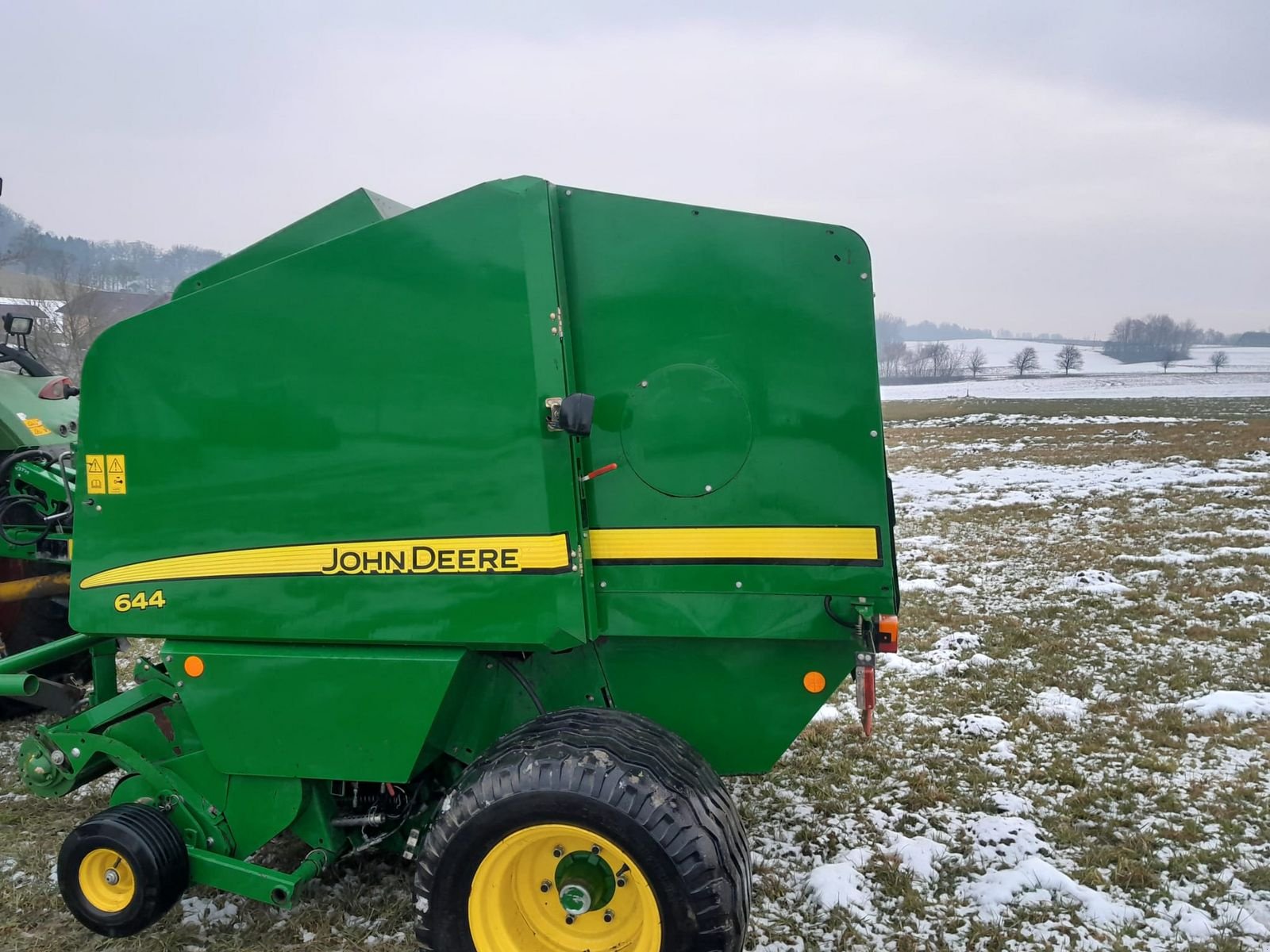 Rundballenpresse типа John Deere 644, Gebrauchtmaschine в Saxen (Фотография 8)