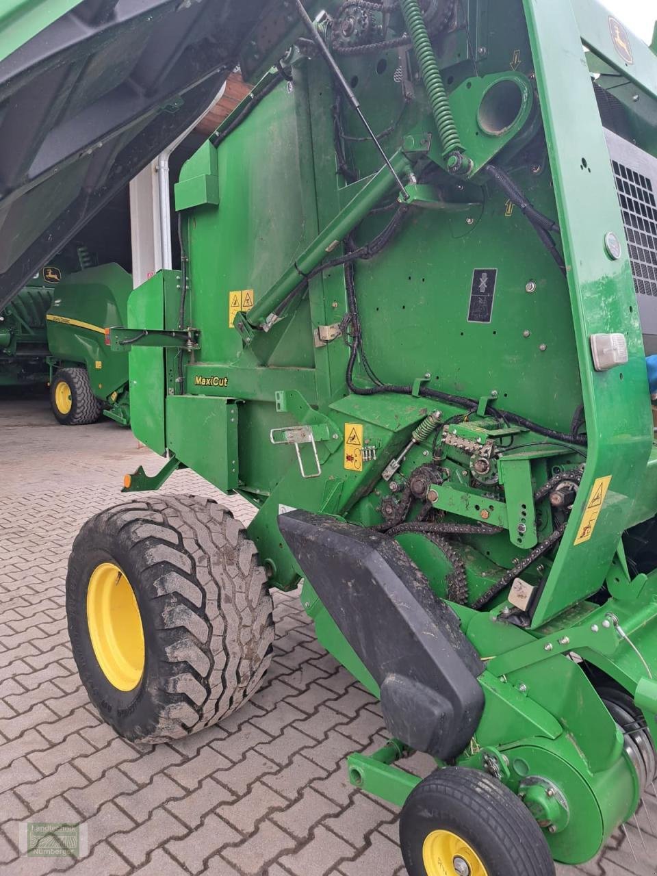 Rundballenpresse des Typs John Deere 854 Premium MaxiCut, Gebrauchtmaschine in Leubsdorf (Bild 7)