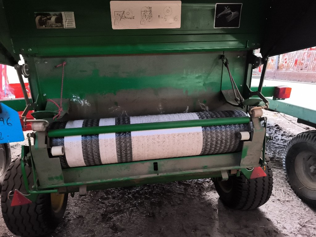 Rundballenpresse des Typs John Deere 854, Gebrauchtmaschine in Saint-Rémy (Bild 5)