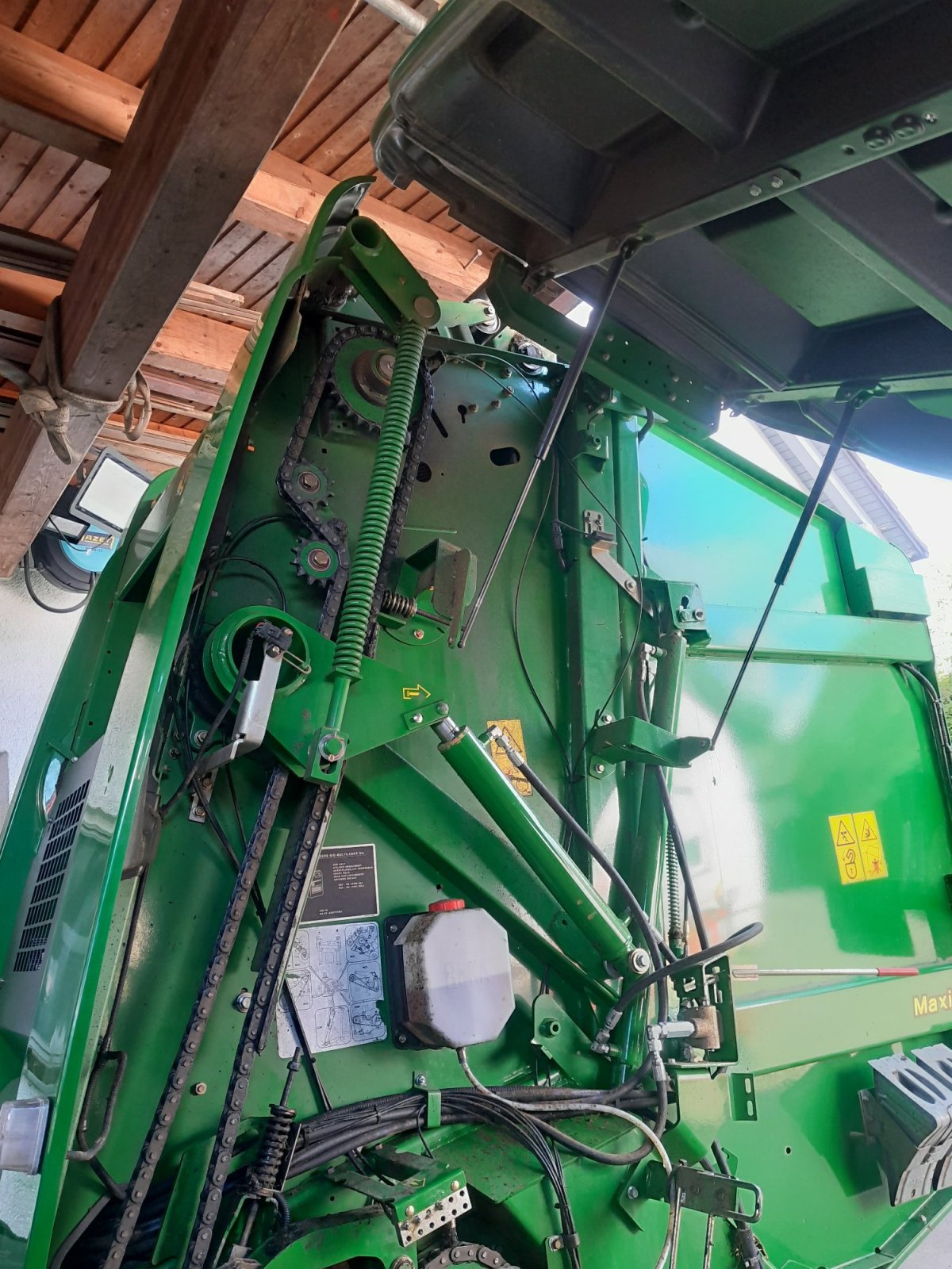 Rundballenpresse typu John Deere 864 MaxiCut, Gebrauchtmaschine v Pliezhausen (Obrázek 3)