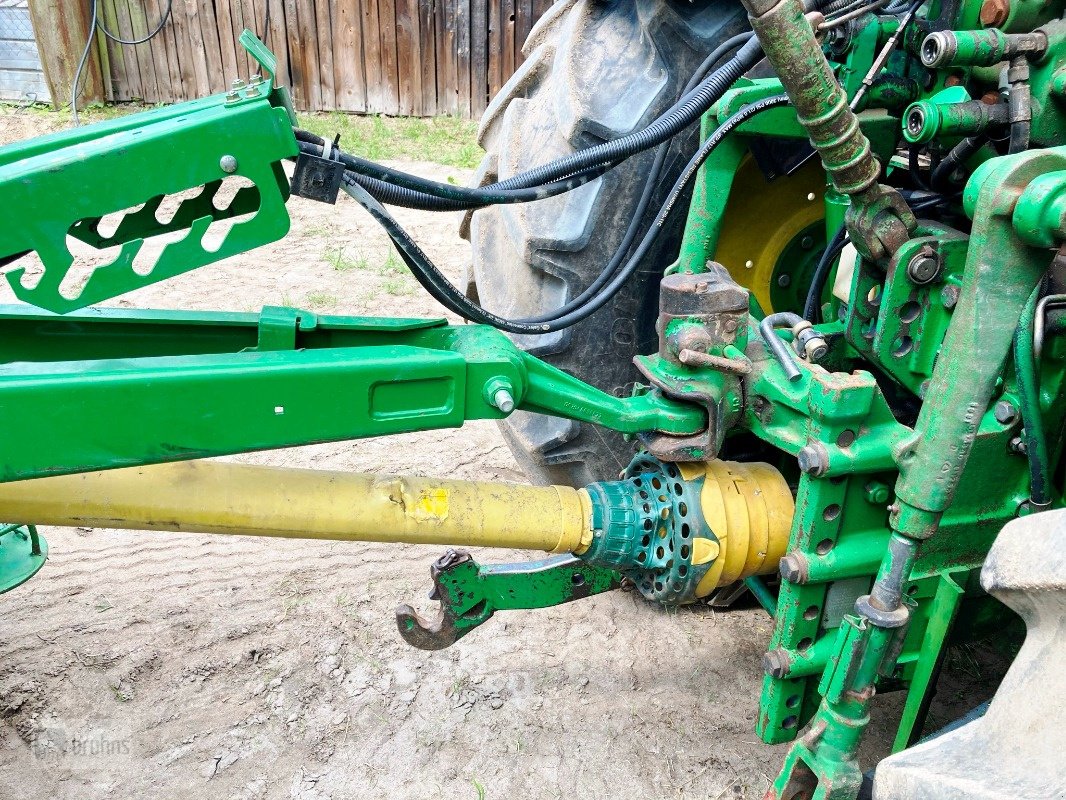 Rundballenpresse typu John Deere 864 PREMIUM MaxiCut, Gebrauchtmaschine w Karstädt (Zdjęcie 9)