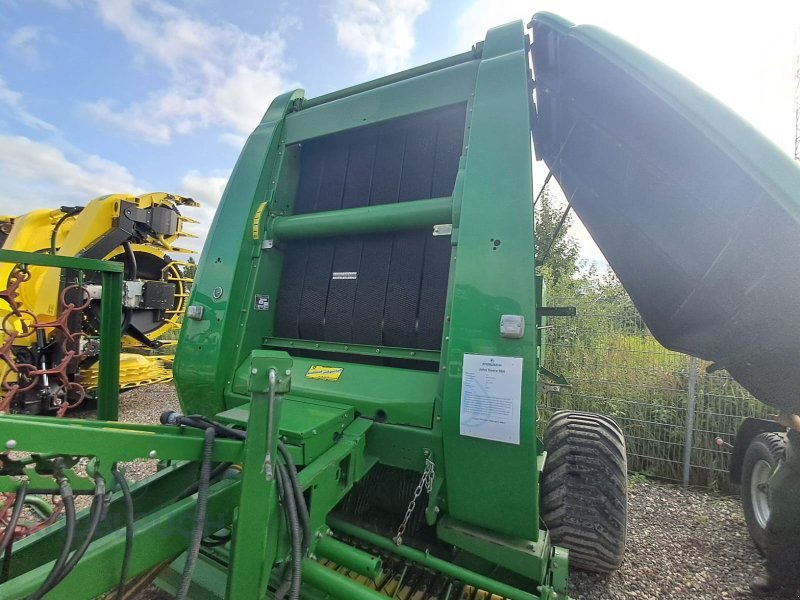 Rundballenpresse des Typs John Deere 864 Premium, Gebrauchtmaschine in Stockach (Bild 3)