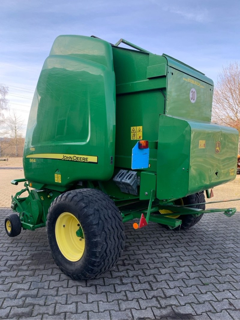 Rundballenpresse типа John Deere 864, Gebrauchtmaschine в Kandern-Tannenkirch (Фотография 8)